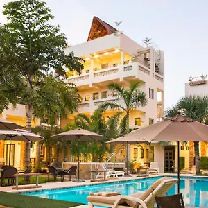 Alamos Con Jacuzzi Y Piscina Hotel Cancún